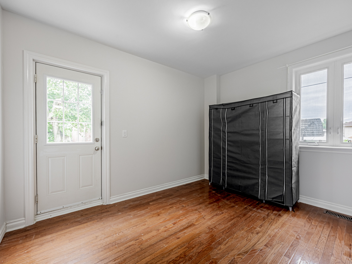122 Maybourne Avenue